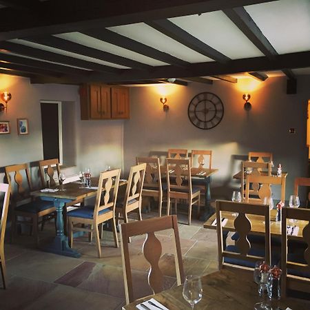 The Greyhound Inn Bedale Bagian luar foto