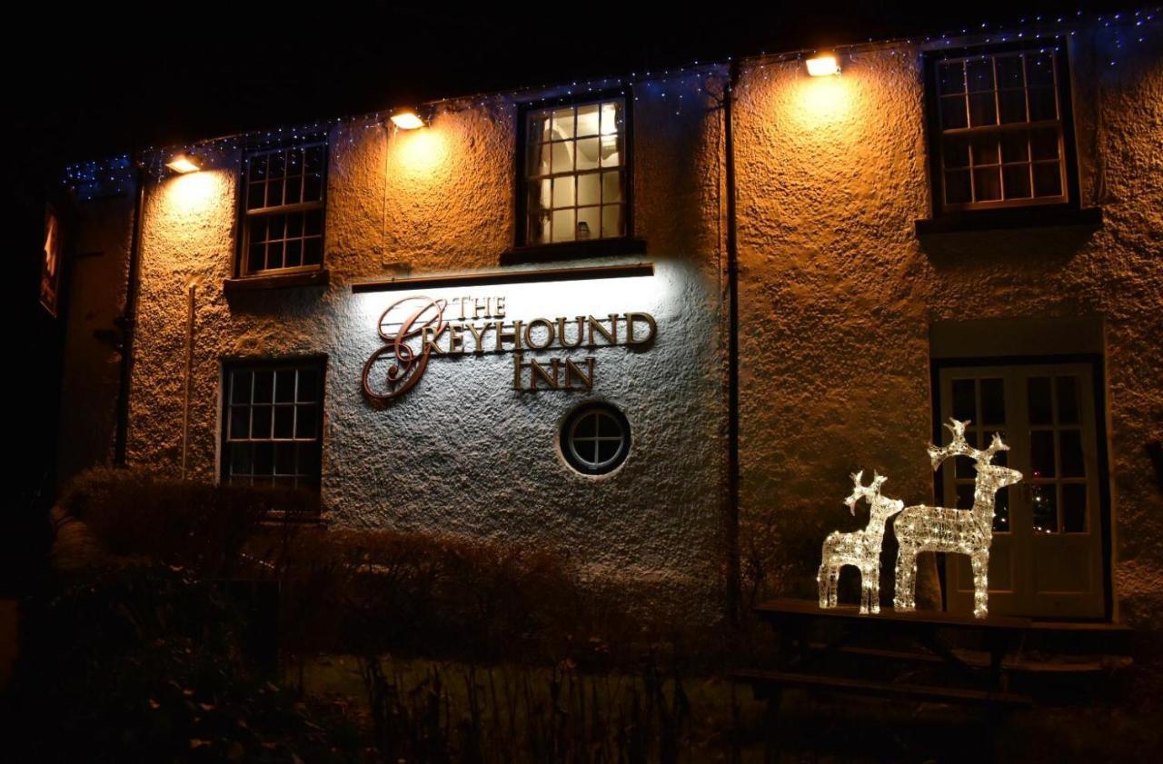 The Greyhound Inn Bedale Bagian luar foto