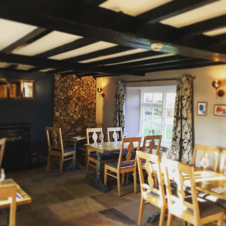 The Greyhound Inn Bedale Bagian luar foto